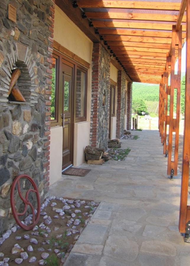 Ihnilatis Bed & Breakfast Kerkini Bagian luar foto